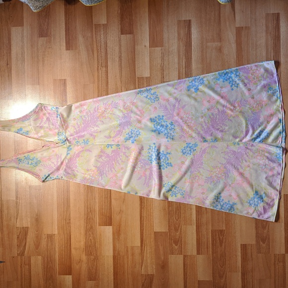 Vintage floral negligee from Sears - Picture 3 of 9